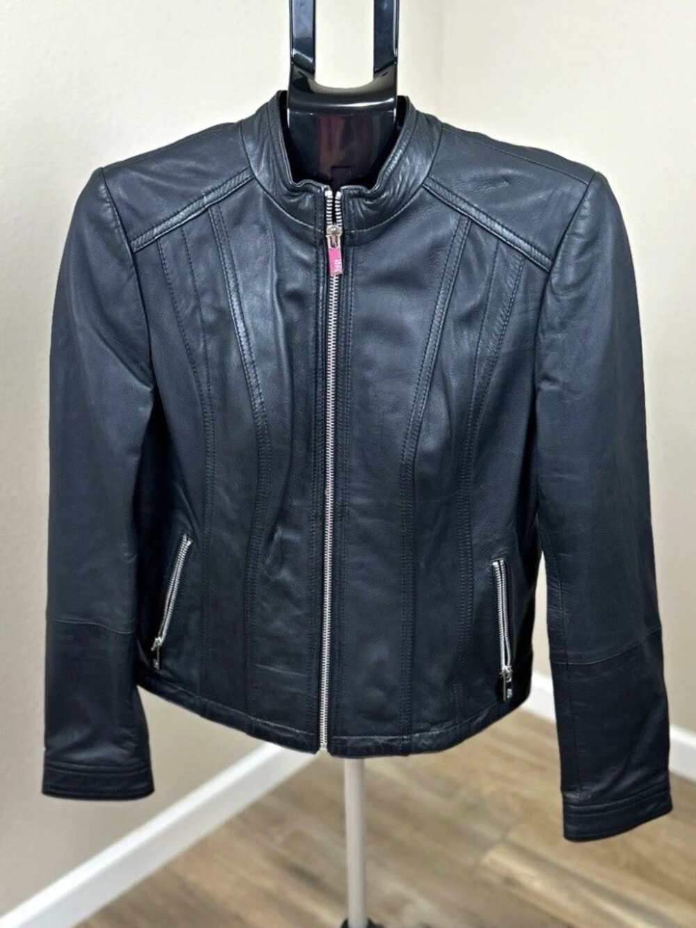 Black Rivet Women’s M Black Genuine Leather Moto Jacket Zip Pockets